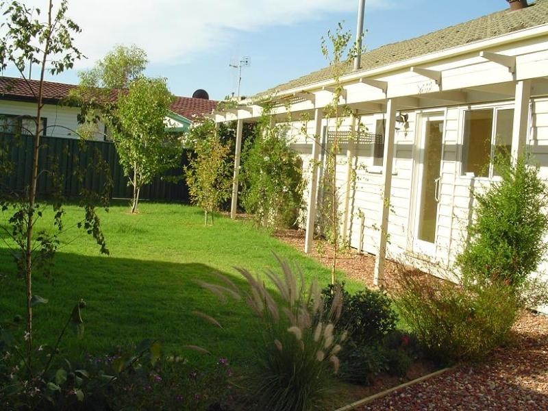 8 PINE STREET, Echuca VIC 3564