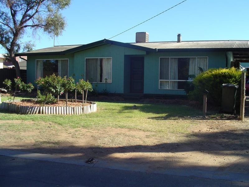 24 SNOWDEN STREET, Echuca VIC 3564