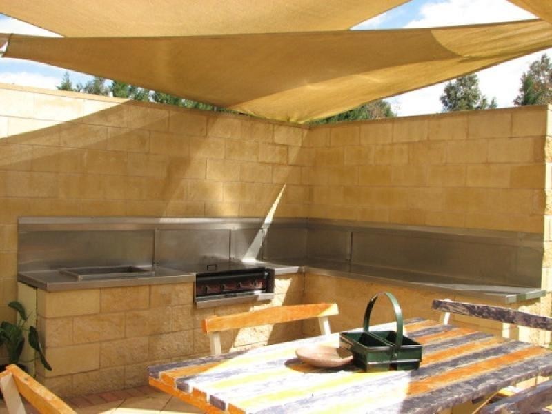 52 SCHOEFFEL DRIVE, Echuca VIC 3564