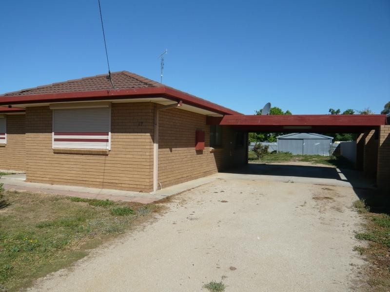 17 MAIDEN ST, Moama NSW 2731