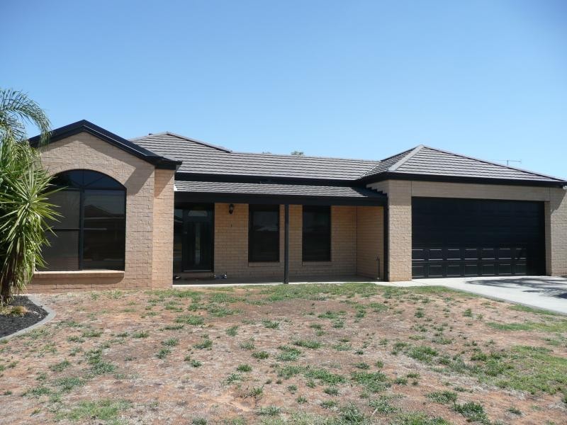 11 ORKNEY COURT MOAMA, Echuca VIC 3564