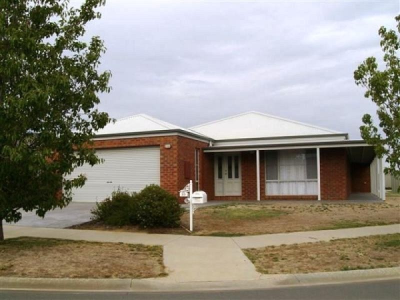 33 Jamieson Drive, Echuca VIC 3564