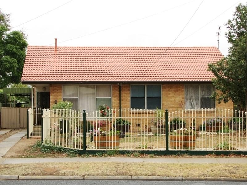 260 OGILVIE AVENUE, Echuca VIC 3564