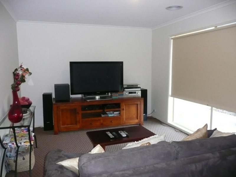 35 WOODLANDS CIRCUIT, Echuca VIC 3564