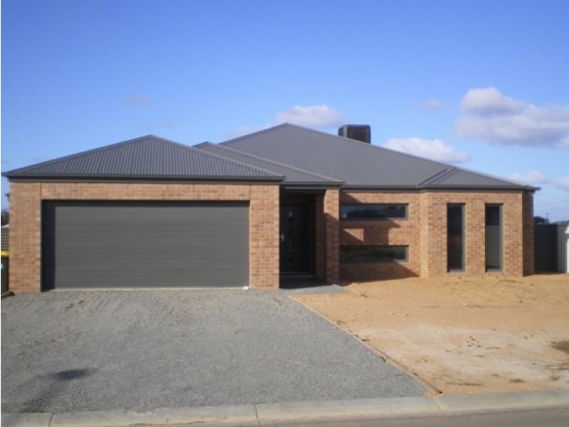 79 SHETLAND DRIVE, Moama NSW 2731