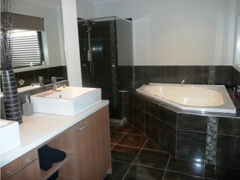 4 FORFAR DRIVE, Moama NSW 2731