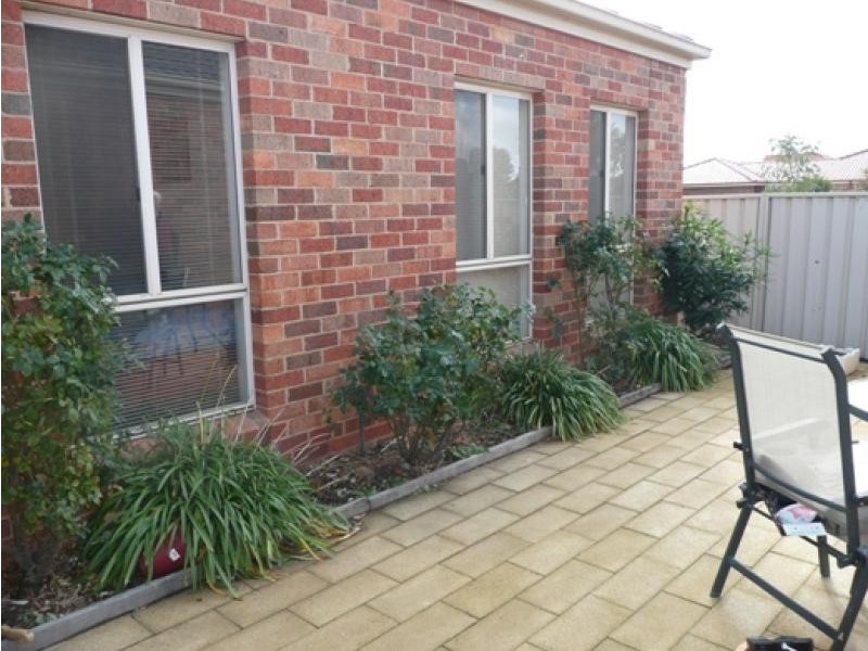 UNIT 3, 56 LAWSON DRIVE, Moama NSW 2731