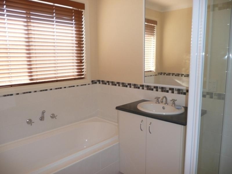 8 MORTON COURT, Moama NSW 2731