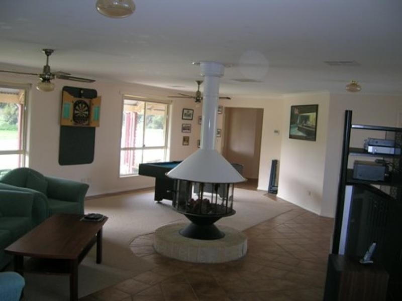 817 MCDONALD ROAD, Echuca VIC 3564