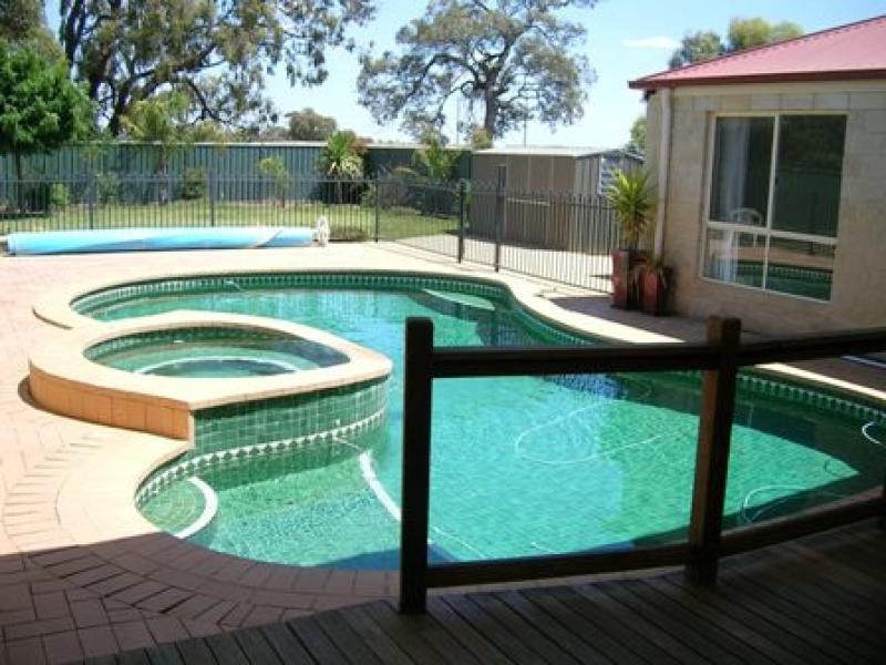 817 MCDONALD ROAD, Echuca VIC 3564