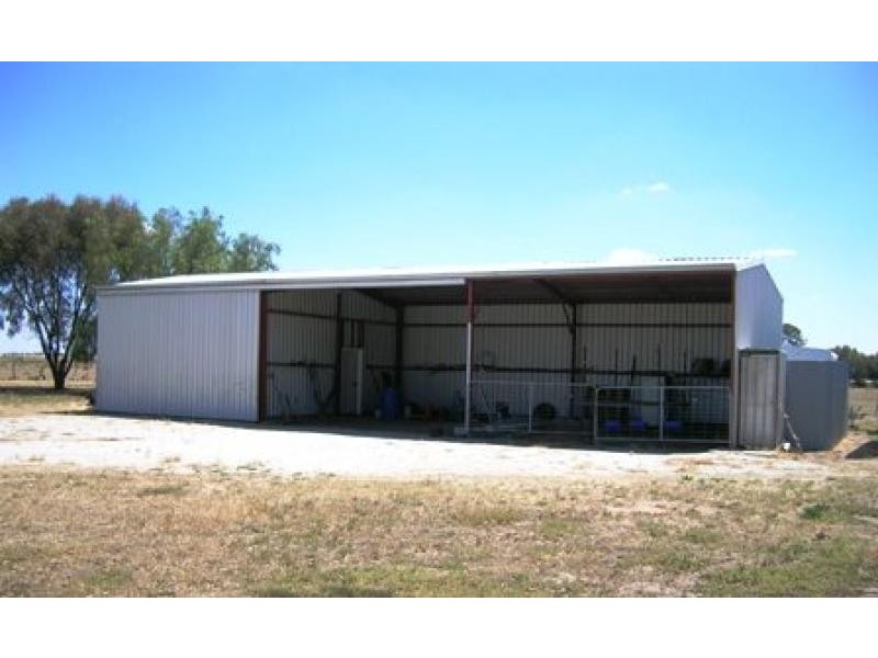 817 MCDONALD ROAD, Echuca VIC 3564