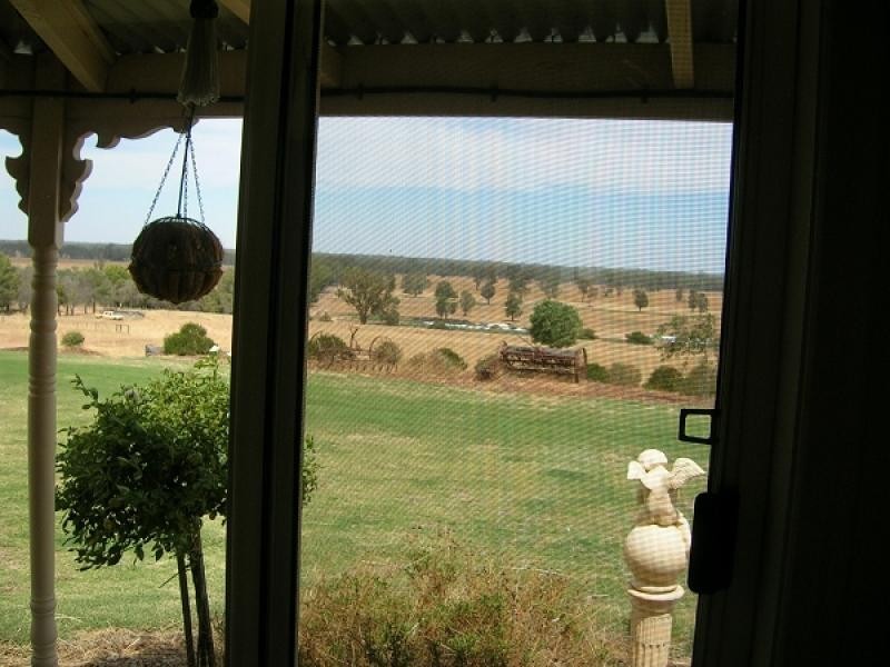 1045 Barmah Road, Moama NSW 2731