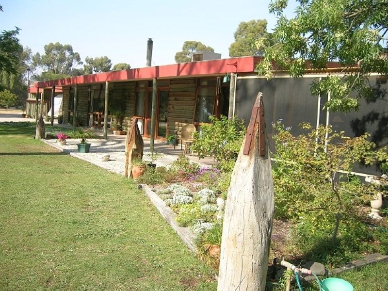 100 Pianta Road, Echuca VIC 3564