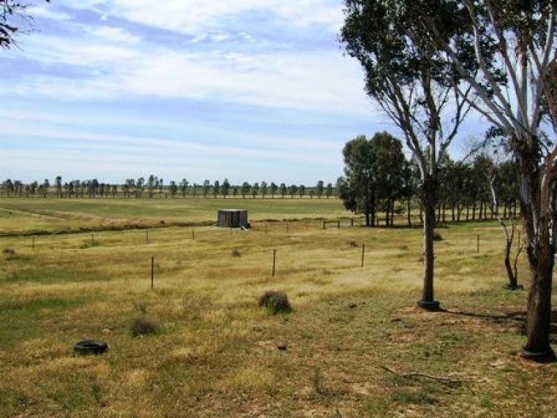 RMB 2450, PERRICOOTA ROAD, Moama NSW 2731