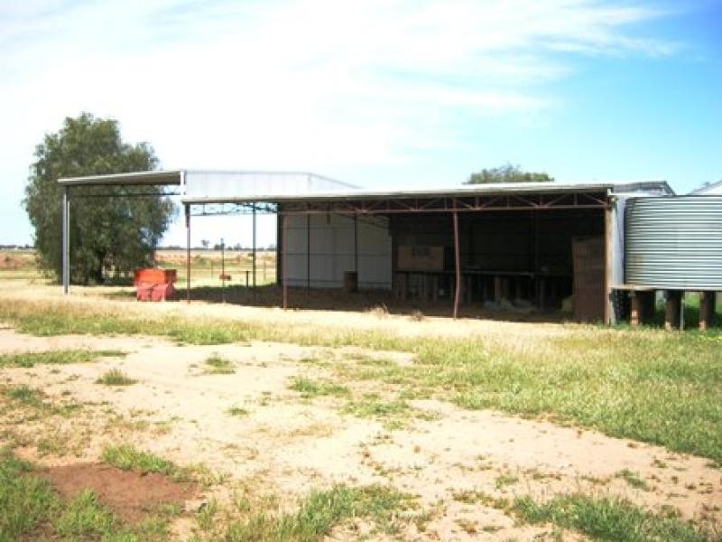 RMB 2450, PERRICOOTA ROAD, Moama NSW 2731