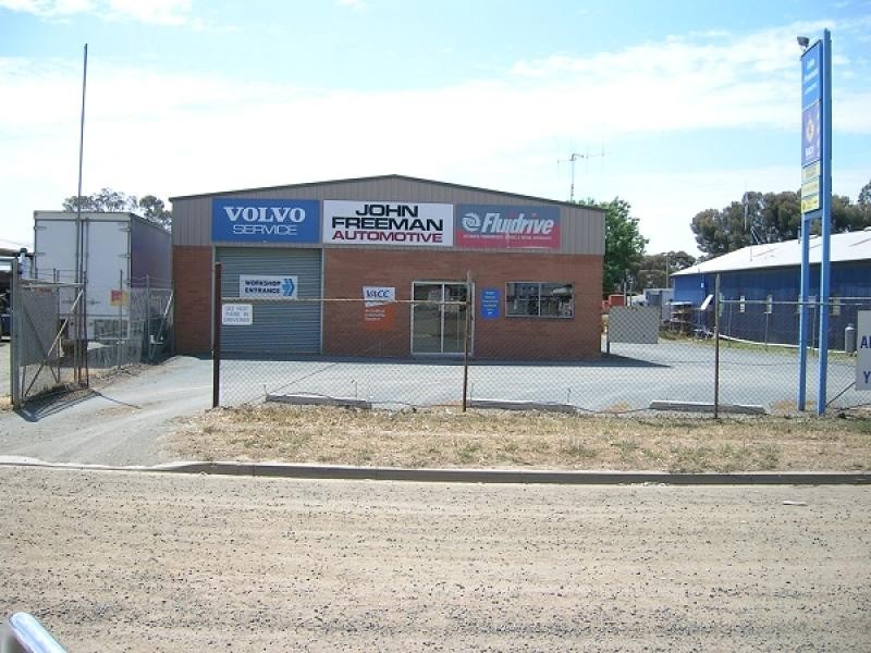 140 Ogilvie Avenue, Echuca VIC 3564