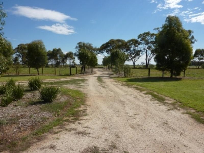 216 TANDARRA LANE, Moama NSW 2731