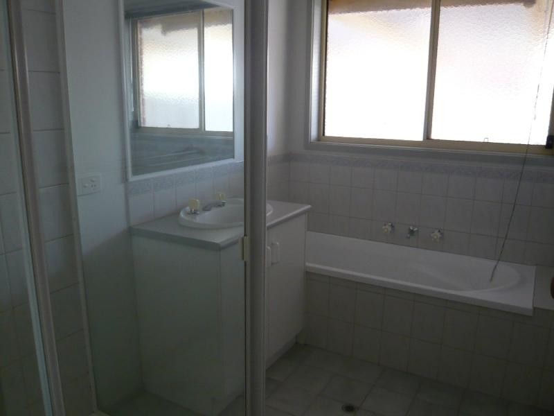 16 The Mews, Moama, Echuca VIC 3564