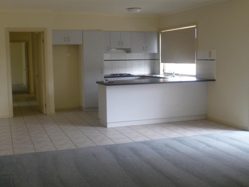 9 Kingfisher Drive East, Echuca VIC 3564