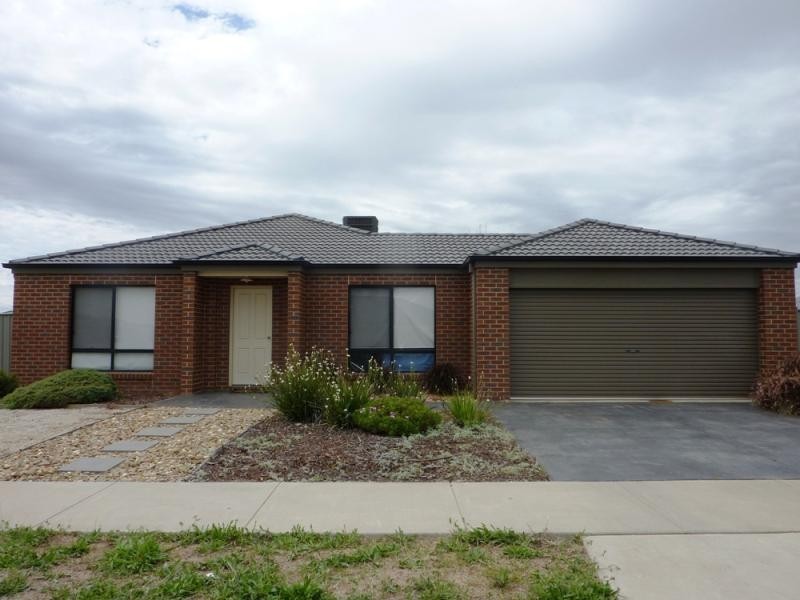 33 Sunset Avenue, Echuca VIC 3564