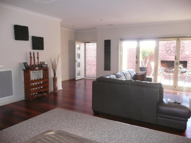 Unit 2/7 Eyre Street, Echuca VIC 3564