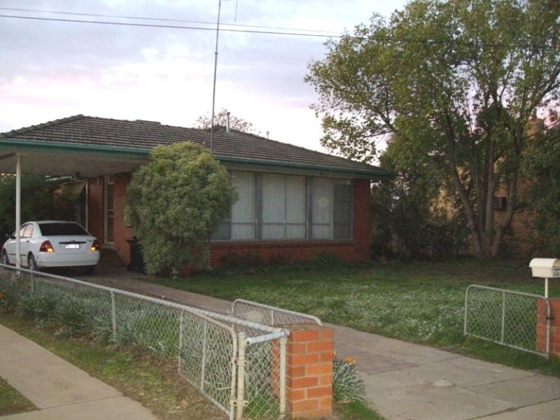 248 Ogilvie Avenue, Echuca VIC 3564