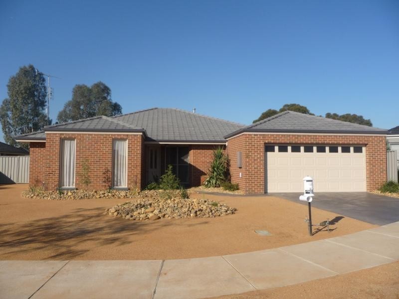 9 Caroline Court, Echuca VIC 3564