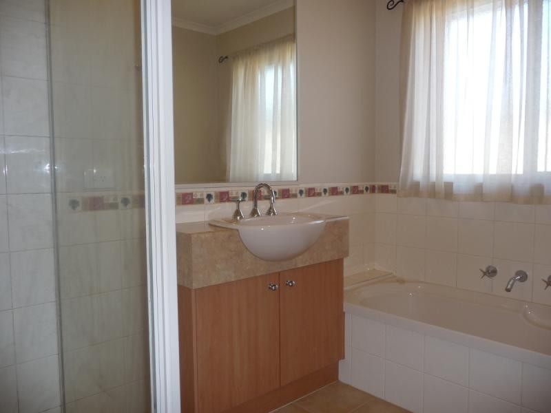 9 Caroline Court, Echuca VIC 3564