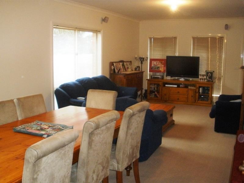 Unit 2/56 Lawson Drive, Moama NSW 2731