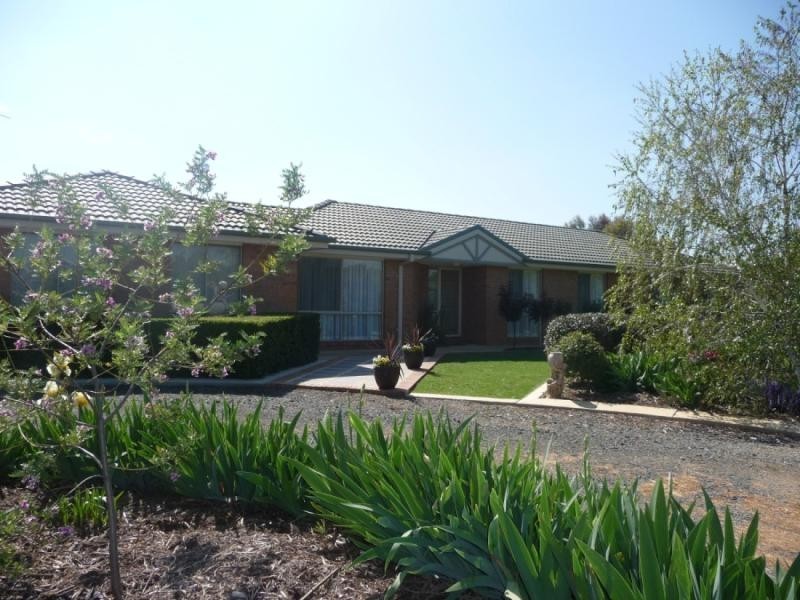 4 Tasman Court, Echuca VIC 3564