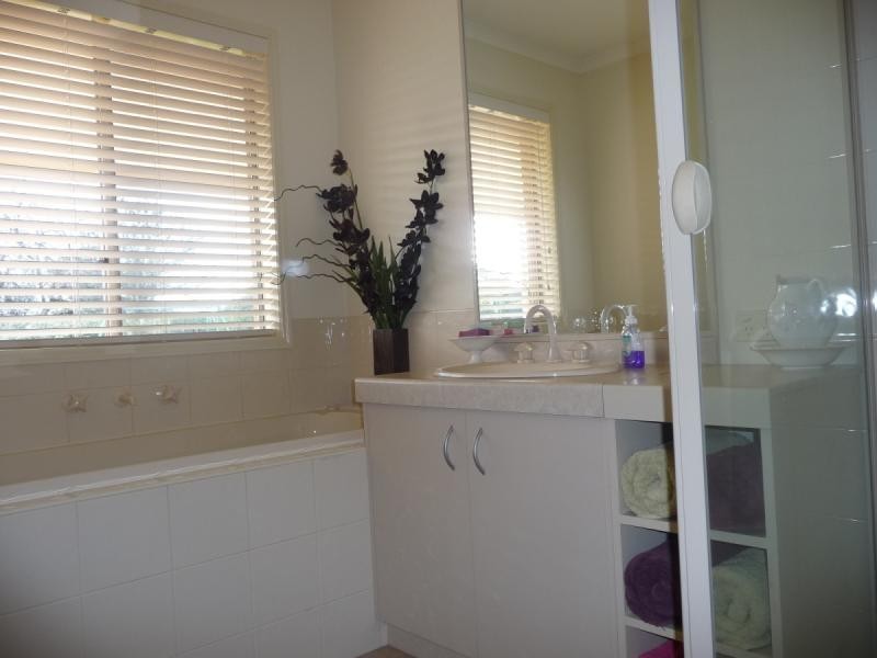 4 Tasman Court, Echuca VIC 3564