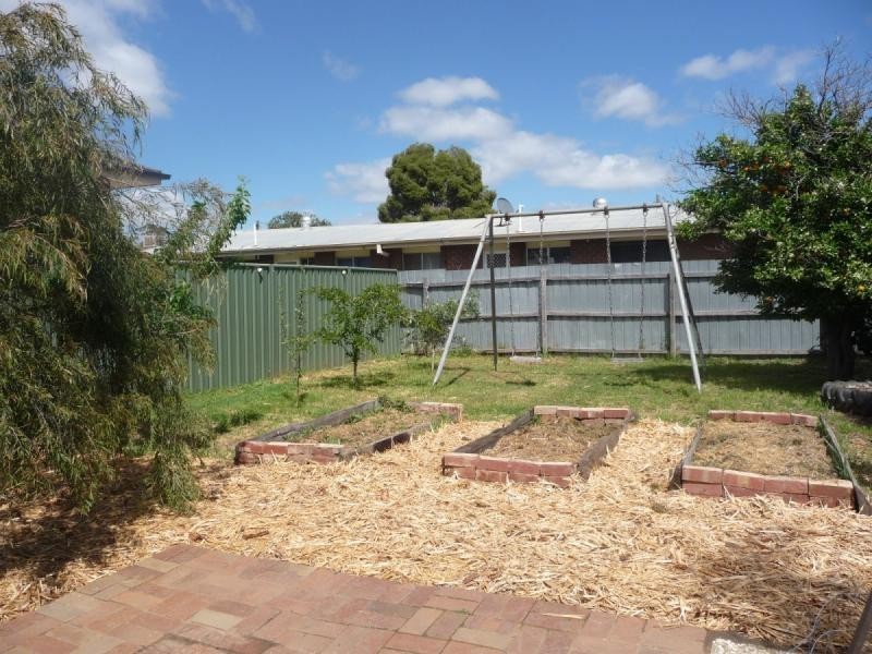 25 Moama Street, Echuca VIC 3564