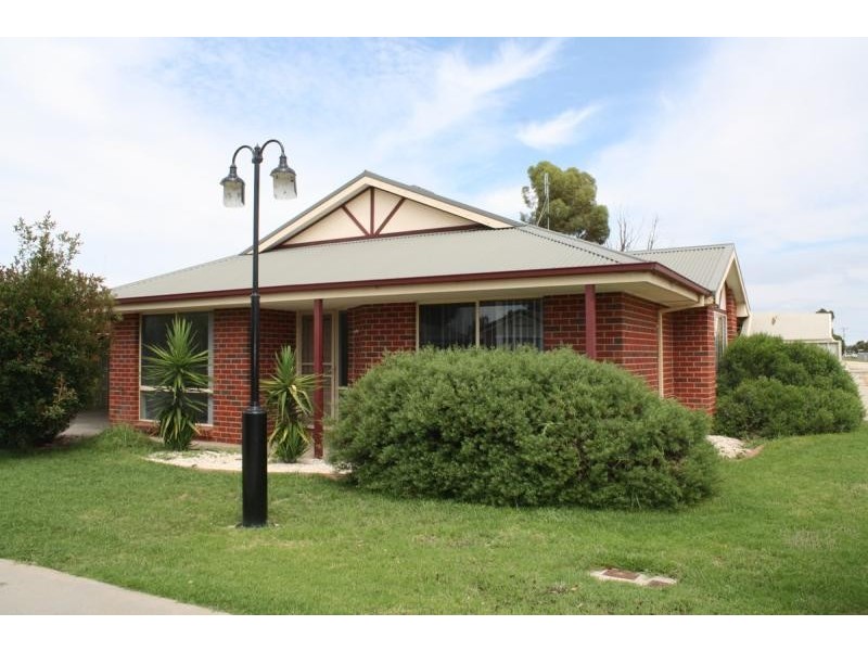 16 The Mews, Moama NSW 2731