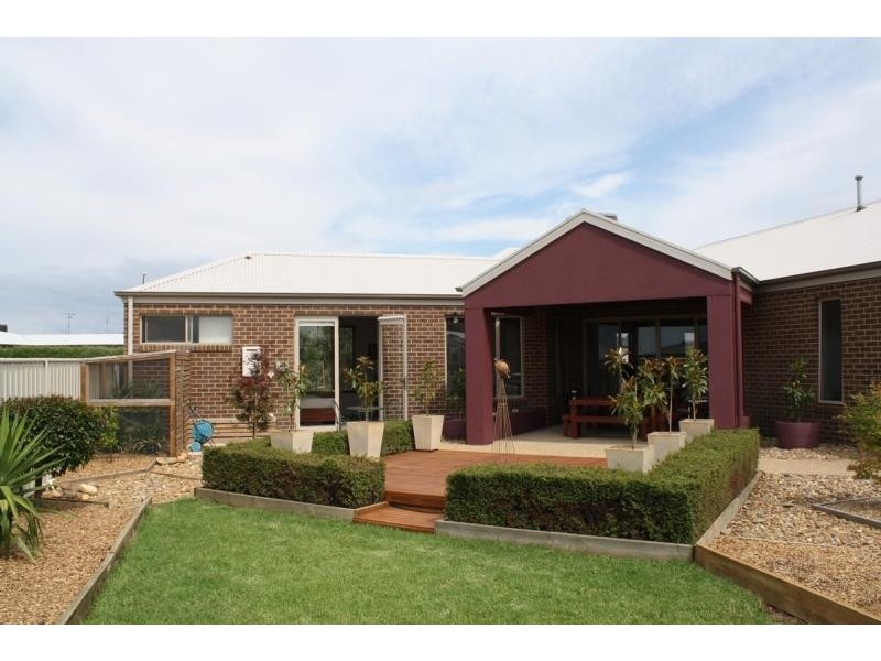 12 Lomond Court, Moama NSW 2731