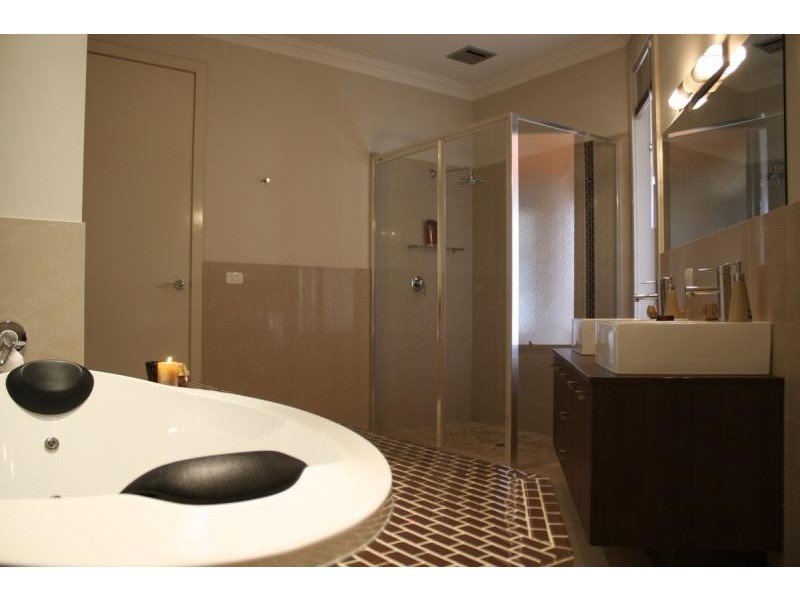 12 Lomond Court, Moama NSW 2731