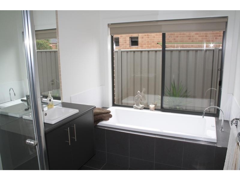 7 Sunset Avenue, Echuca VIC 3564
