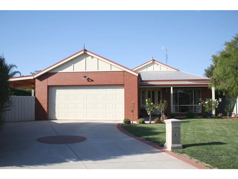 8 Dundee Court, Moama NSW 2731