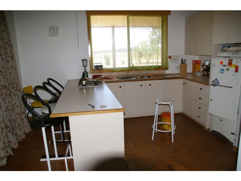 213 Meades Lane, Euroa VIC 3666