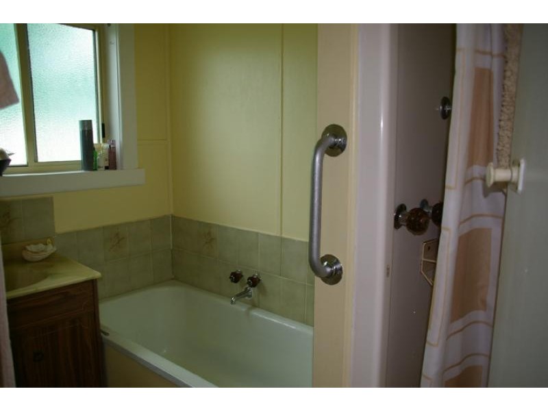 31 Weir Street, Euroa VIC 3666