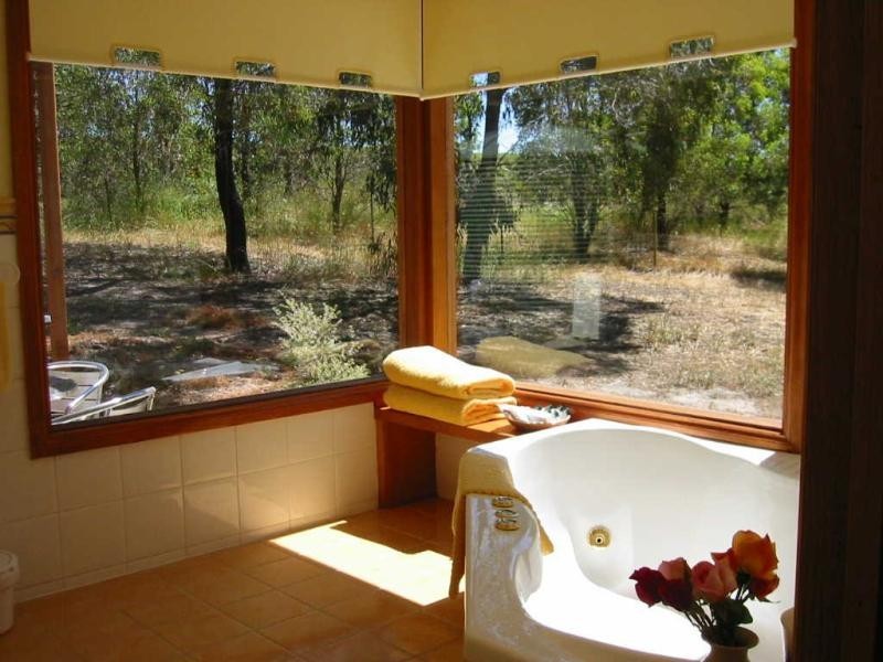 392 Warrenbayne west road, Violet Town VIC 3669