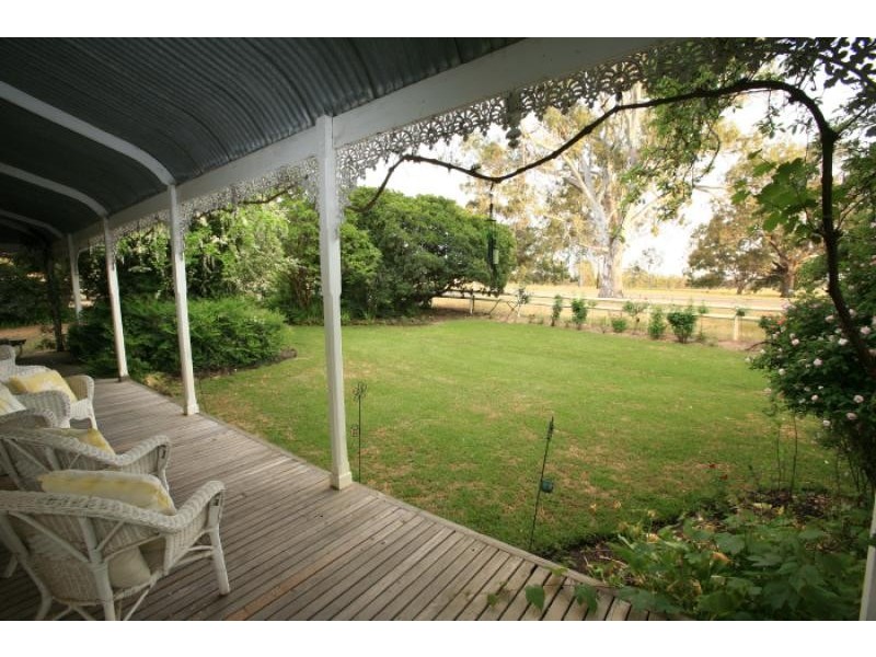 392 Warrenbayne west road, Violet Town VIC 3669