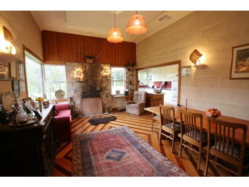 392 Warrenbayne west road, Violet Town VIC 3669