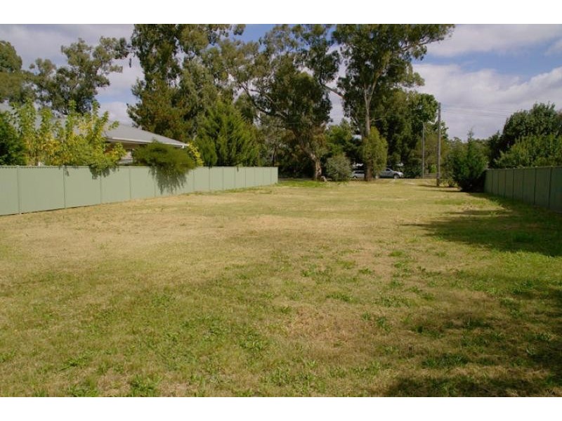 13 Livingstone street, Avenel VIC 3664