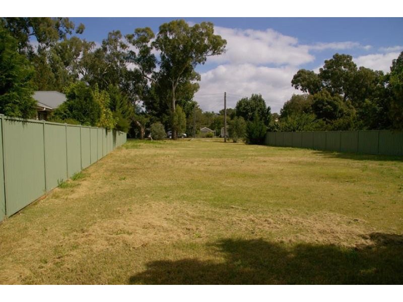 13 Livingstone street, Avenel VIC 3664