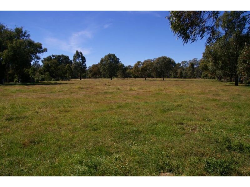 24 Lydiards road, Euroa VIC 3666