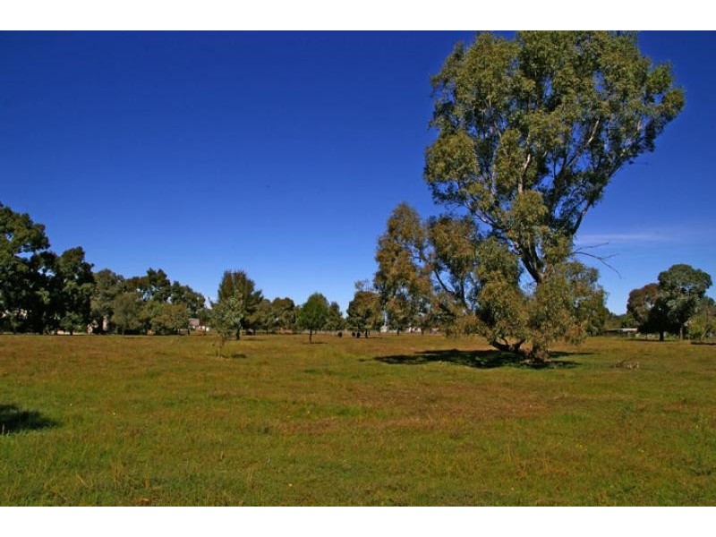 24 Lydiards road, Euroa VIC 3666