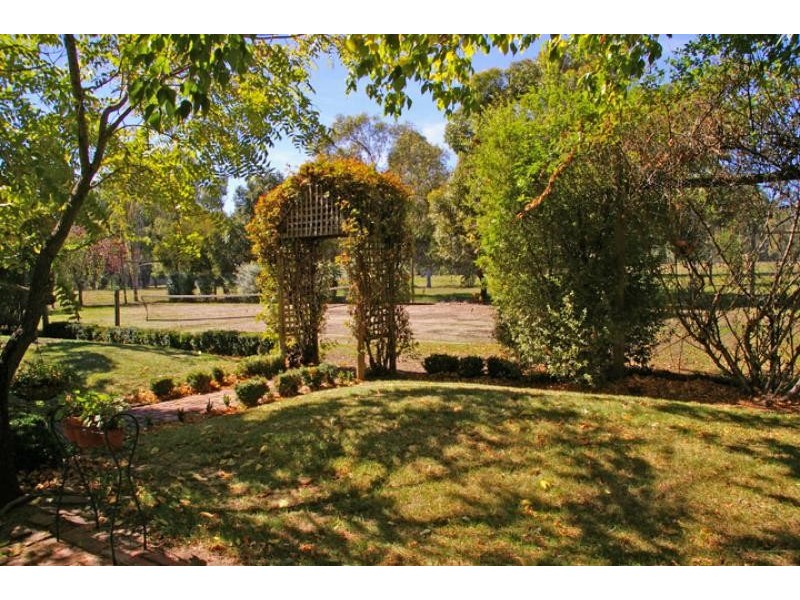24 Lydiards road, Euroa VIC 3666