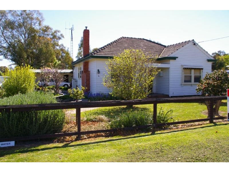 6 Atkins street, Euroa VIC 3666