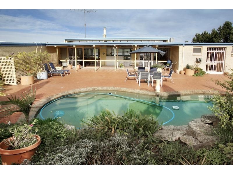 185 Brinsmead Lane, Leopold VIC 3224