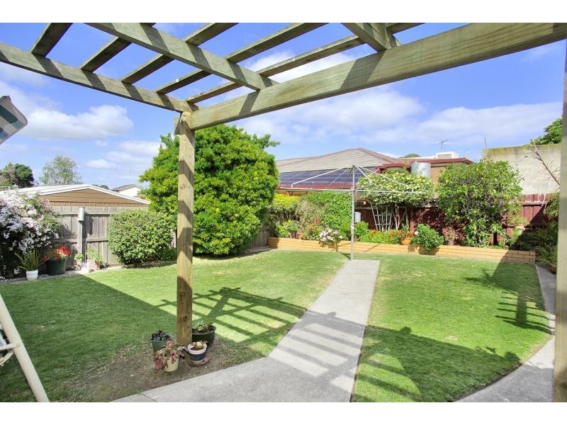 22 FAIRFIELD AVENUE, Belmont VIC 3216